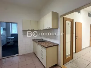 Pronájem kanceláře, Brno, 200 m2