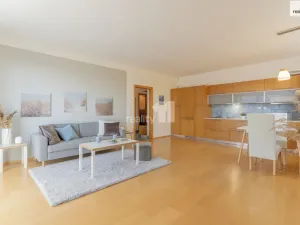 Prodej bytu 2+kk, Jesenice, Sluneční, 63 m2