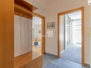 Prodej bytu 2+kk, Jesenice, Sluneční, 63 m2