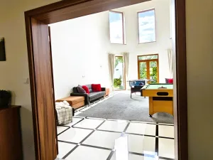 Prodej rodinného domu, Nová Role - Mezirolí, 310 m2