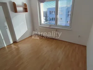 Pronájem bytu 3+1, Náměšť nad Oslavou, B. Němcové, 60 m2