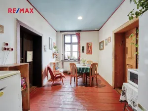 Prodej vícegeneračního domu, Úterý, 677 m2