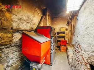 Prodej rodinného domu, Úterý, 677 m2