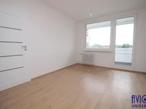 Prodej bytu 2+kk, Praha - Prosek, Prosecká, 40 m2