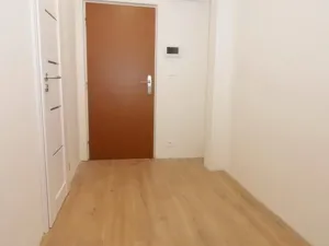 Prodej bytu 2+kk, Praha - Prosek, Prosecká, 40 m2