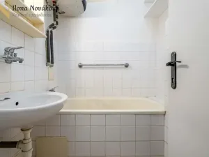 Prodej bytu 2+1, Praha - Kobylisy, Horňátecká, 57 m2