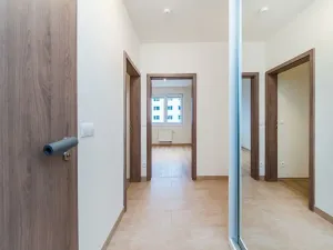 Pronájem bytu 2+kk, Praha - Kyje, Sicherova, 50 m2