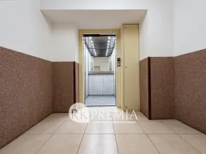 Pronájem bytu 2+kk, Teplice, U Hadích lázní, 86 m2