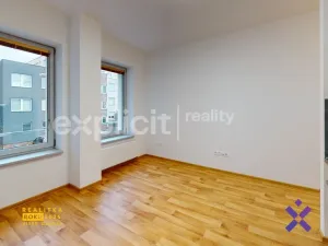 Pronájem bytu 1+kk, Zlín, Lorencova, 22 m2