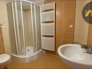 Pronájem rodinného domu, Postřižín, Duhová, 176 m2