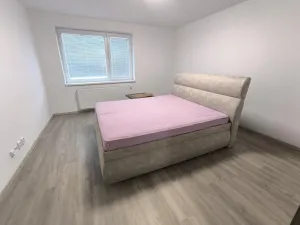 Pronájem bytu 3+kk, Hradec Králové - Pražské Předměstí, Vocelova, 93 m2