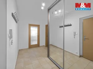 Prodej bytu 1+kk, Hradec Králové, Rybova, 41 m2