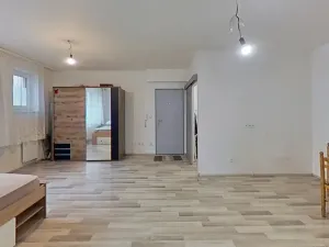 Prodej bytu 2+kk, Miroslav, Husova, 59 m2