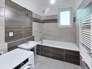 Prodej bytu 2+kk, Miroslav, Husova, 59 m2