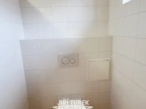 Pronájem bytu 2+kk, Praha - Kbely, Toužimská, 46 m2