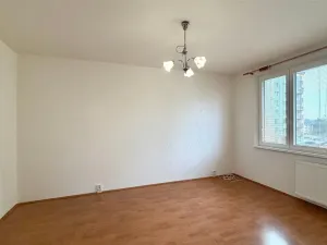 Prodej bytu 1+1, Cheb, Lesní, 36 m2