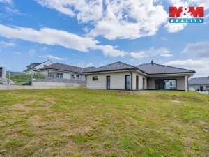 Prodej rodinného domu, Frymburk, 216 m2