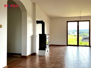 Prodej rodinného domu, Bánov, 197 m2