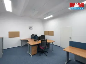 Pronájem kanceláře, Praha - Karlín, Sokolovská, 174 m2
