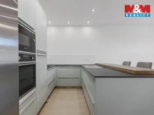 Prodej bytu 2+kk, Klatovy - Klatovy II, Dukelská, 63 m2