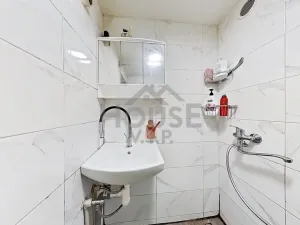 Prodej bytu 3+kk, Praha - Kamýk, Cholupická, 46 m2