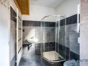 Pronájem obchodního prostoru, Liberec - Liberec XV-Starý Harcov, Svobody, 146 m2