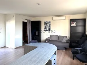 Pronájem obchodního prostoru, Praha, Průmyslová, 50 m2
