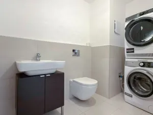 Pronájem bytu 3+kk, Praha - Strašnice, Zvěřinova, 85 m2