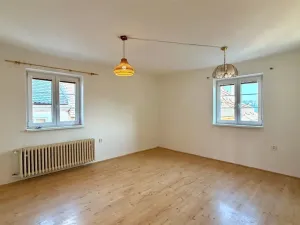 Pronájem bytu 2+1, Cheb, Jakubská, 56 m2