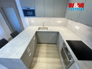 Pronájem bytu 2+kk, Praha - Košíře, Starokošířská, 43 m2