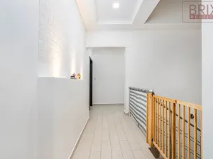 Prodej rodinného domu, Králův Dvůr - Levín, Levínský Vršek, 404 m2