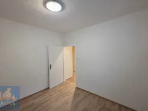 Pronájem bytu 1+1, Praha - Žižkov, Hartigova, 25 m2