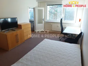 Pronájem bytu 1+1, Praha - Košíře, Zahradníčkova, 31 m2