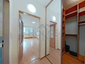 Prodej bytu 1+kk, Praha - Vysočany, Poděbradská, 34 m2