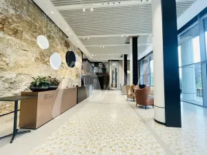 Pronájem kanceláře, Praha - Nusle, Lomnického, 423 m2