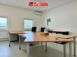 Pronájem kanceláře, Brno - Slatina, Hviezdoslavova, 257 m2