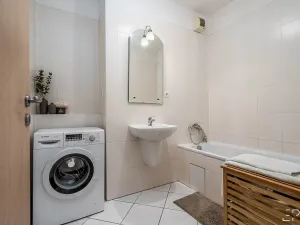 Pronájem bytu 4+kk, Praha - Vysočany, Pod Harfou, 82 m2