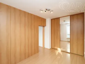 Pronájem bytu 2+kk, Praha, Kurta Konráda, 46 m2