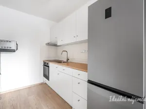 Pronájem bytu 2+kk, Praha - Kobylisy, Kubíkova, 50 m2