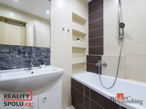 Pronájem bytu 2+kk, Ostrava - Moravská Ostrava, Živičná, 51 m2