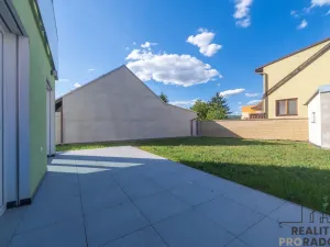 Prodej bytu 4+kk, Ostopovice, B. Němcové, 90 m2