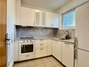 Prodej bytu 2+kk, Praha - Troja, Velká skála, 48 m2