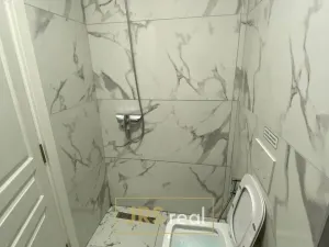 Prodej bytu 2+kk, Durrës, Albánie, 63 m2