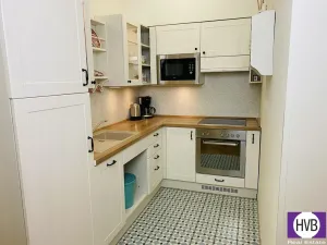 Pronájem bytu 2+kk, Praha, Vyšehradská, 53 m2