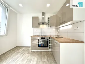 Pronájem bytu 2+1, Nový Bor, Sluneční, 48 m2