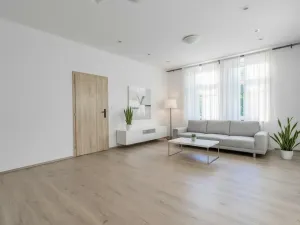 Prodej bytu 2+kk, Trutnov - Poříčí, Voletinská, 50 m2