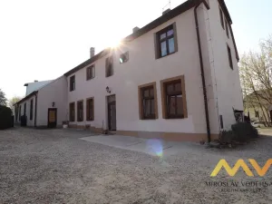 Pronájem bytu 1+kk, Hradec Králové - Nový Hradec Králové, Hlavní, 25 m2