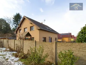 Prodej rodinného domu, Líbeznice, Školská, 186 m2