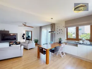 Prodej rodinného domu, Líbeznice, Školská, 186 m2