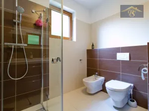 Prodej rodinného domu, Líbeznice, Školská, 186 m2